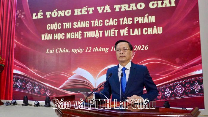 Đồng chí Lê Đức Dục - Trưởng Ban Tuyên giáo Tỉnh ủy, Trưởng Ban Tổ chức Cuộc thi phát biểu tại lễ tổng kết và trao giải cuộc thi.