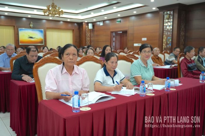 Các đại biểu tham dự hội nghị tập huấn