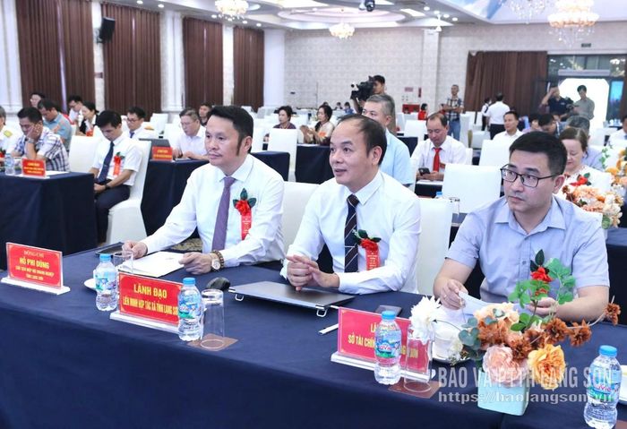 Các đại biểu tham dự đại hội