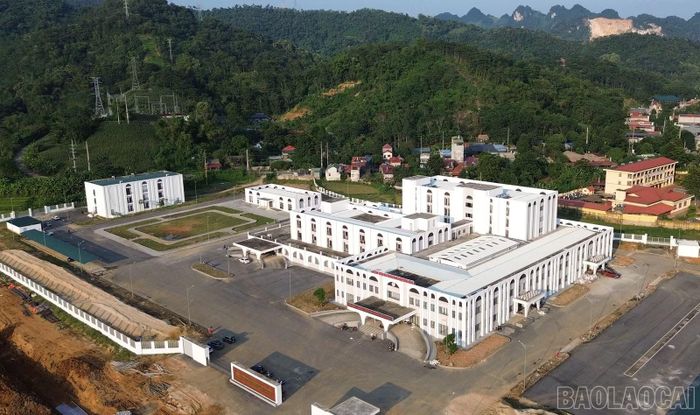 Trung tâm Y tế khu vực Văn Bàn được đầu tư đồng bộ, hiện đại.