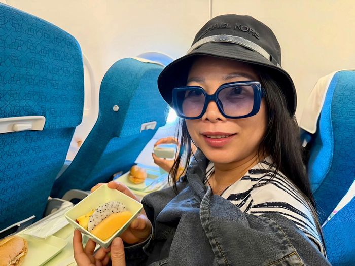Dưa lưới và thanh long Lâm Đồng đáp ứng các tiêu chuẩn suất ăn phục vụ trên các chuyến bay của Vietnam Airlines