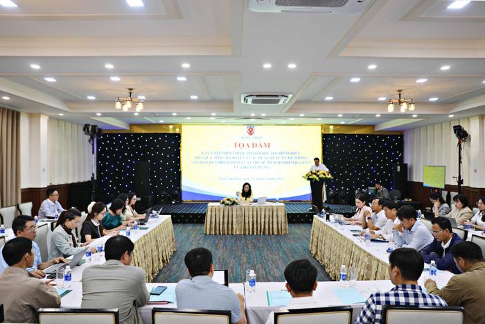 Quang cảnh buổi tọa đàm sáng 12/10