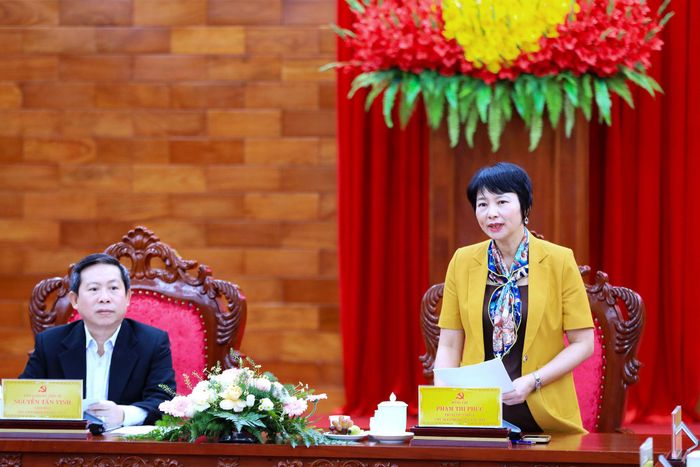 Phó Bí thư Tỉnh ủy, Chủ tịch Ủy ban MTTQ Việt Nam tỉnh Lâm Đồng Phạm Thị Phúc phát biểu kết luận buổi làm việc
