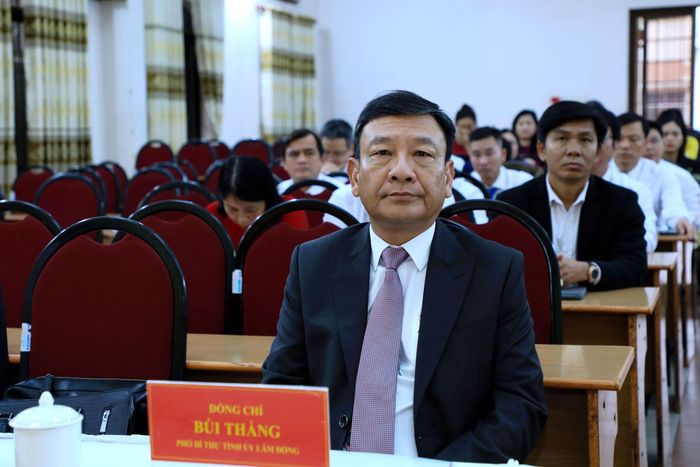 Phó Bí thư Tỉnh ủy Lâm Đồng Bùi Thắng dự lễ khai giảng Lớp Cao cấp LLCT K77.B01, hệ không tập trung