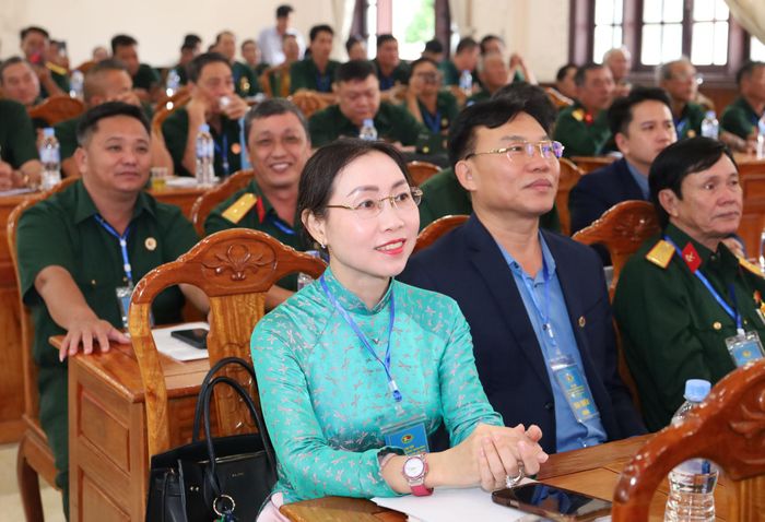 Lãnh đạo các sở, ban, ngành, đại biểu dự đại hội