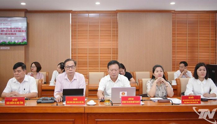 Đại biểu dự Hội nghị.