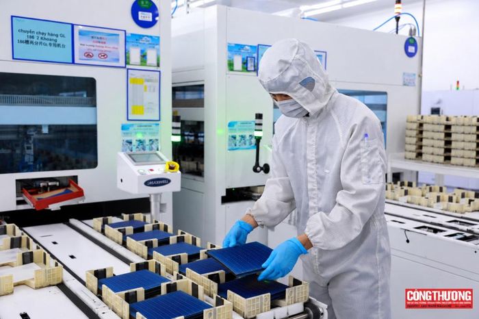 Dây chuyền sản xuất tại Công ty Vina Technology tại KCN Điềm Thụy, xã Điềm Thụy, tỉnh Thái Nguyên.