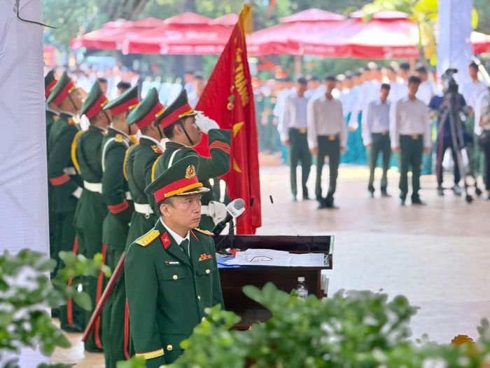 Các lực lượng kiểm tra trình tự tổ chức, đội hình, vị trí tập kết và phương án di chuyển trong khu vực diễn ra buổi lễ, như nghi thức như dâng hương, chào cờ, thực hiện điều lệnh và tưởng niệm... Việc phối hợp giữa các đơn vị cũng được rà soát để hạn chế sai sót khi triển khai chính thức.