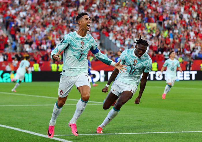 Ronaldo đang tiến sát cột mốc 1.000 bàn trong sự nghiệp. 