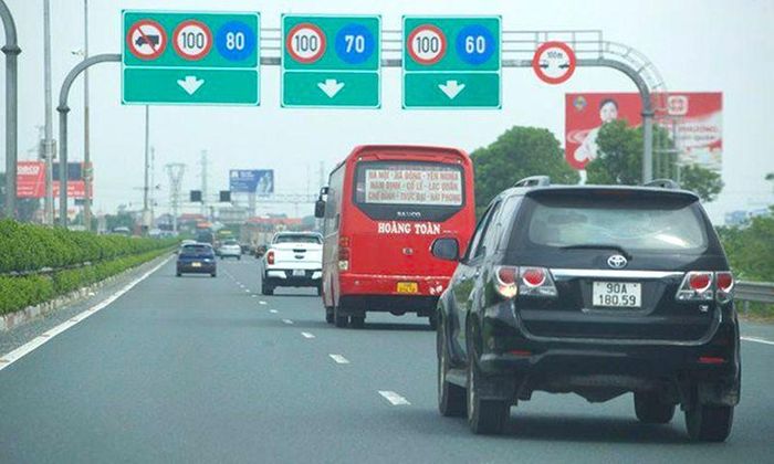 Phương án tổ chức giao thông mới mang lại những chuyển biến tích cực, tốc độ lưu thông của phương tiện nhanh và an toàn hơn. (Ảnh minh họa).