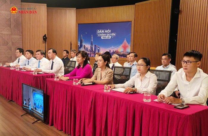 Các đại biểu tham dự chương trình. Ảnh: Hoa Lê