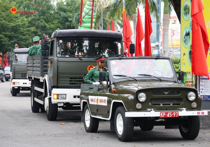Đoàn xe đưa 731 hài cốt liệt sĩ từ công viên Lê Thị Riêng về Nghĩa trang liệt sĩ TP. Hồ Chí Minh dự kiến đi qua quãng đường 26 km