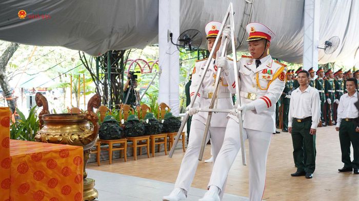Các lực lượng rà soát trình tự nghi thức, đội hình tham gia và phương án phối hợp, bảo đảm các khâu được triển khai thống nhất, đúng kế hoạch