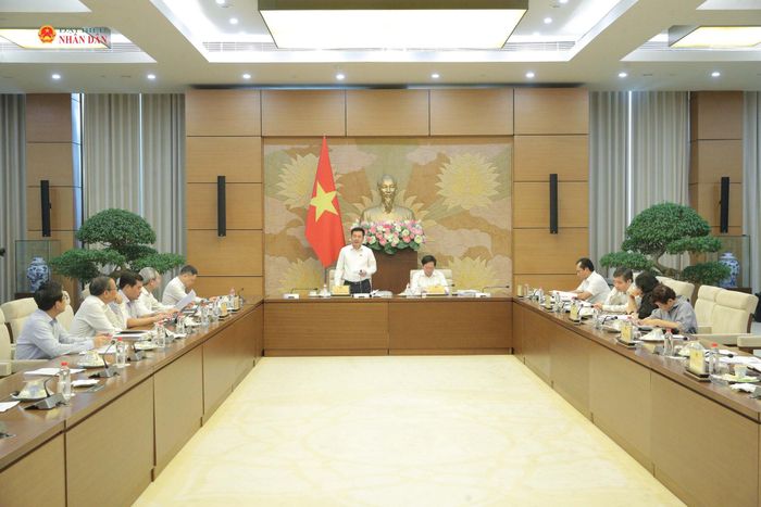 Quang cảnh cuộc làm việc
