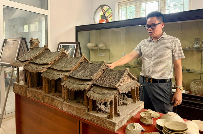 Bảo tàng Gốm sứ cộng đồng Kim Lan lưu giữ hàng trăm hiện vật cổ do chính người dân quyên góp. Ảnh: HS