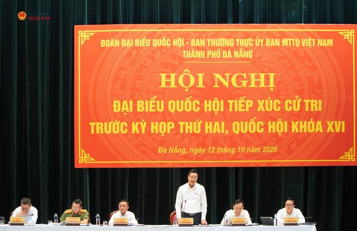 Bí thư Thành ủy Lê Ngọc Quang phát biểu tại hội nghị