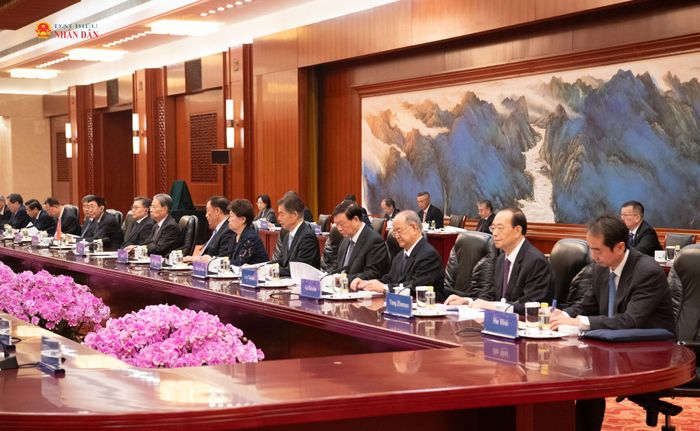 Đại biểu Trung Quốc tham dự cuộc hội đàm