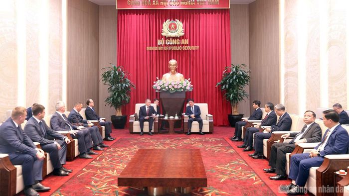 Hai bên điểm qua một số kết quả nổi bật trong quan hệ hợp tác.