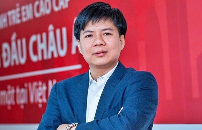 Nguyễn Ngọc Thuỷ (Shark Thủy) thời điểm đầu tư kinh doanh liên quan đến lĩnh vực giáo dục. 