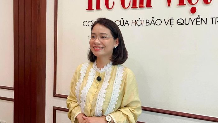 Cô Phạm Thị Hoa kỳ vọng trường học hạnh phúc không chỉ được nhìn nhận qua thành tích mà còn thể hiện ở sự quan tâm, thấu hiểu và đồng hành của thầy cô với học sinh.