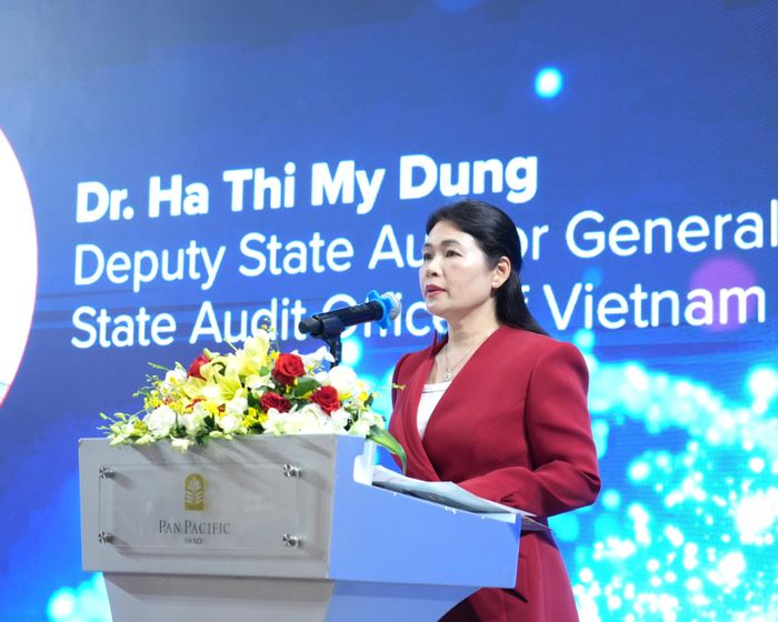 Phó Tổng Kiểm toán nhà nước Hà Thị Mỹ Dung ghi nhận sự bền bỉ, yêu nghề của mỗi hội viên ACCA. Ảnh: N.LY