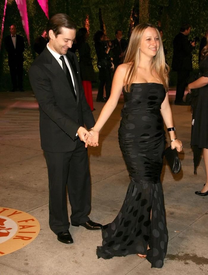 Jennifer Meyer luôn sánh đôi với Tobey khi còn đồng hành. Ảnh: Getty