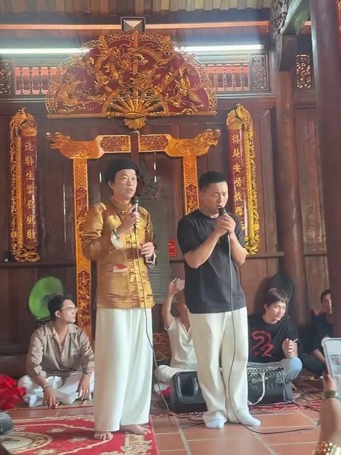 Vào tháng 9/2026, Hoài Lâm gây bất ngờ khi tái ngộ Hoài Linh tại nhà thờ Tổ nghiệp.