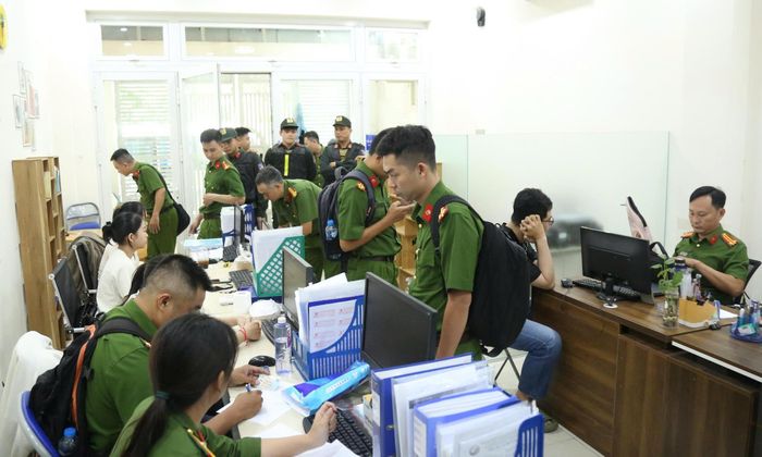 Cơ quan Công an khám xét các địa điểm liên quan