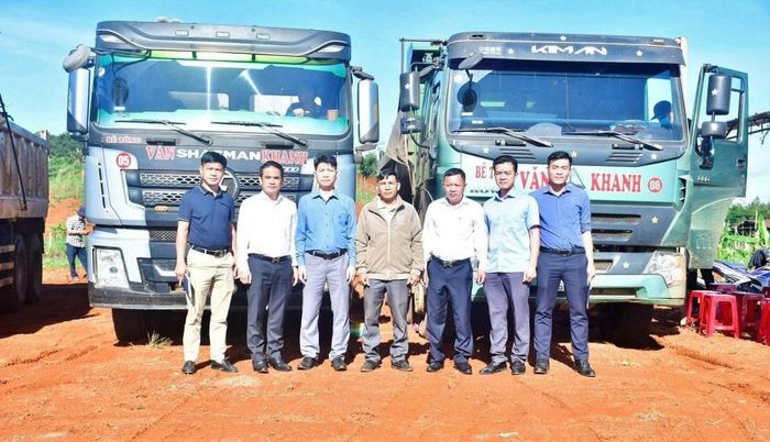 Đồng chí Trần Mạnh Hùng, Bí thư Đảng ủy, Chủ tịch HĐND xã Đức An đề nghị Ban Quản lý dự án, đơn vị thi công và các đơn vị liên quan phối hợp chặt chẽ, triển khai công trình bảo đảm chất lượng, tiến độ và an toàn