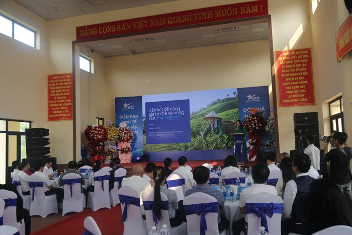 Bà Phạm Thùy Linh cho rằng doanh nghiệp Thái Nguyên cần phát huy lợi thế của mình. (Ảnh: Phan Chính)