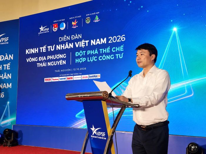 ông Trần Văn Hậu, Tỉnh ủy viên, Phó Chủ tịch UBND tỉnh Thái Nguyên phát biểu tại Diễn đàn (Ảnh: Phan Chính)