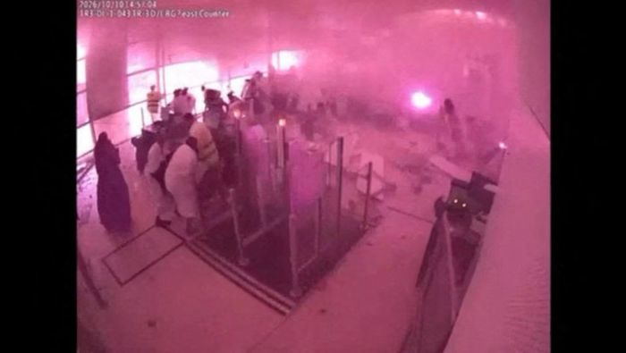 Hình ảnh từ đoạn video do truyền hình nhà nước Ả Rập Xê Út công bố về vụ tấn công sân bay Riyadh hôm thứ Bảy