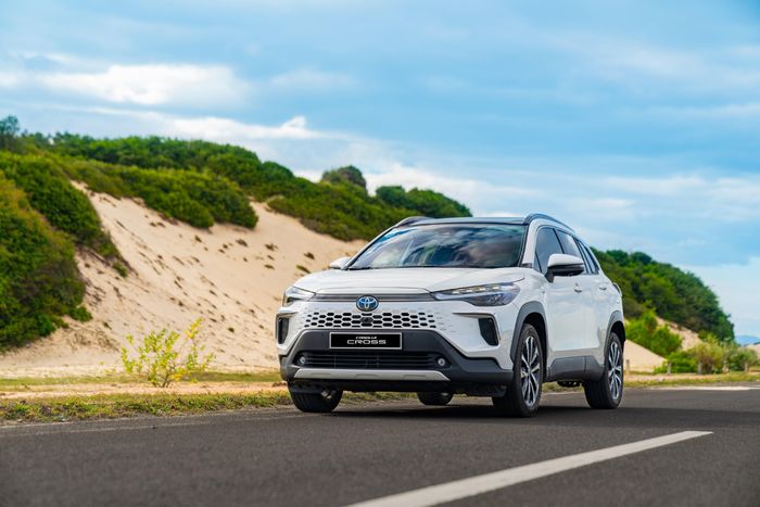 Corolla Cross HEV ưu đãi đến 50 triệu đồng trong tháng 10.
