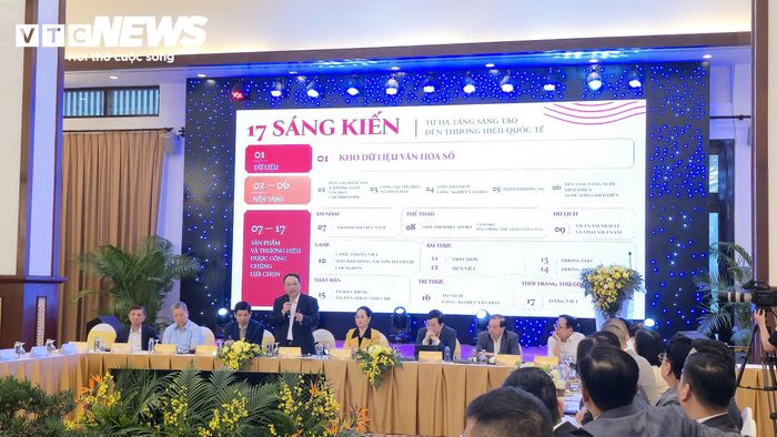 Ông Nguyễn Huy Dũng, Thứ trưởng Văn hóa, Thể thao và Du lịch, công bố 17 sáng kiến phát triển công nghiệp văn hóa.