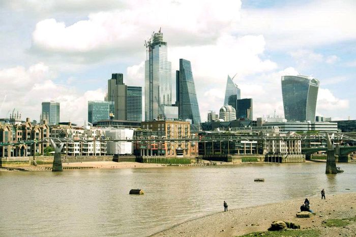 Nhìn từ bờ Nam sông Thames. Ảnh: Unsplash