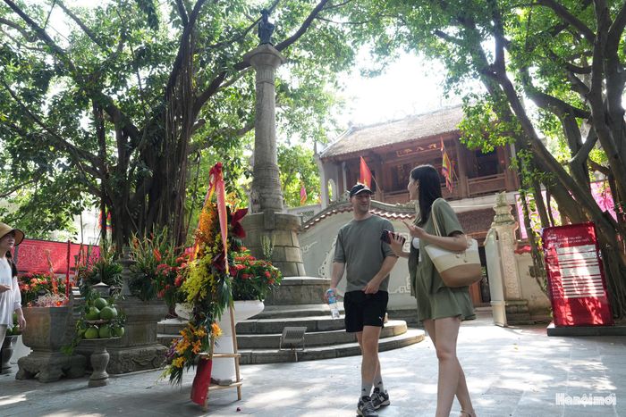 Năm 2019, thành phố Hà Nội triển khai tu bổ, tôn tạo đình Nam Hương, từng bước khôi phục không gian di tích và kết nối với khu tưởng niệm vua Lê Thái Tổ.