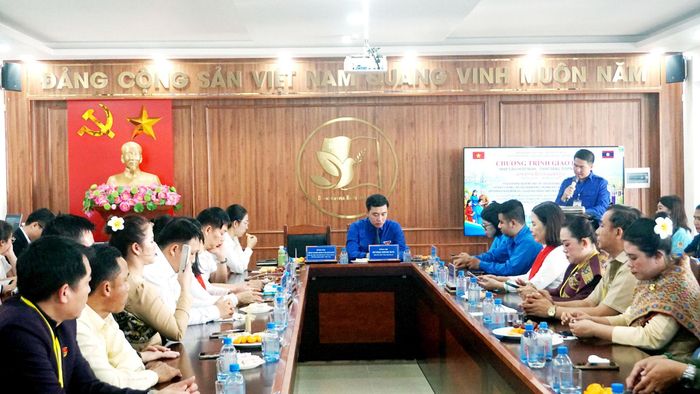 Quang cảnh buổi giao lưu, trao đổi kinh nghiệm. Ảnh: B.Duy