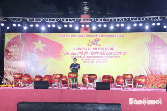 Trung tá Phạm Thế Hùng phát biểu tại chương trình kỷ niệm. Ảnh: Tuấn Điệp