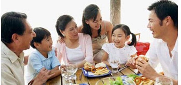 Nhường nhau không phải vì mình sai, mà vì còn yêu quý người bên cạnh, muốn giữ phúc khí cho gia đình. Ảnh internet