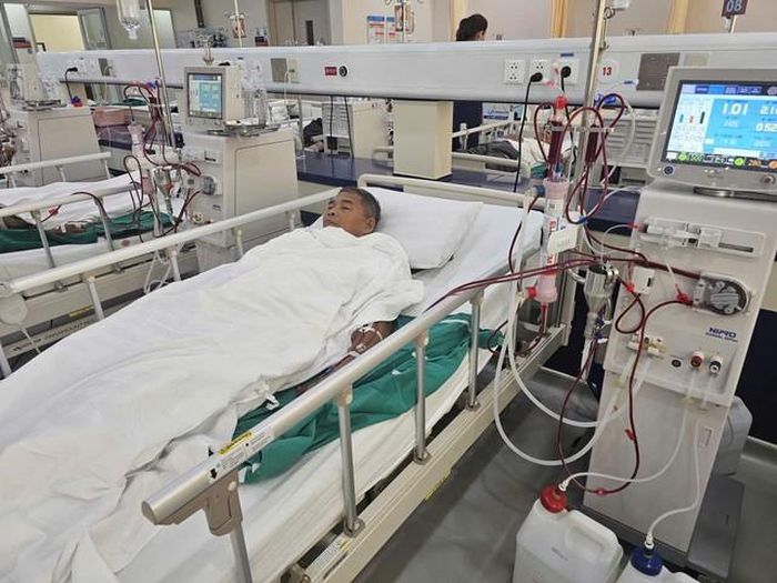 Vợ mất, con đang điều trị tích cực, còn ông Vang vẫn phải đi chạy thận định kỳ