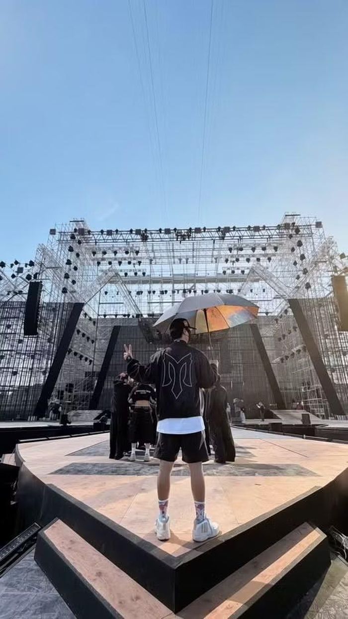  Neko Lê đã check-in tại sân khấu concert rồi nè! Ảnh: Neko Lê 