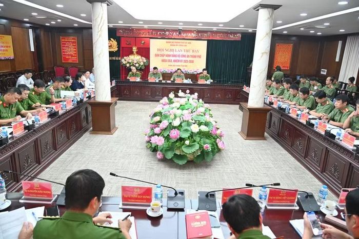 Toàn cảnh hội nghị