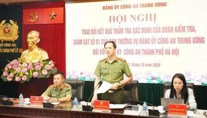 Đại tá Đỗ Xuân Trung, Phó Chủ nhiệm Ủy ban Kiểm tra (UBKT) Đảng ủy Công an Trung ương (CATW), Phó Trưởng đoàn kiểm tra, giám sát số 01 phát biểu tại hội nghị