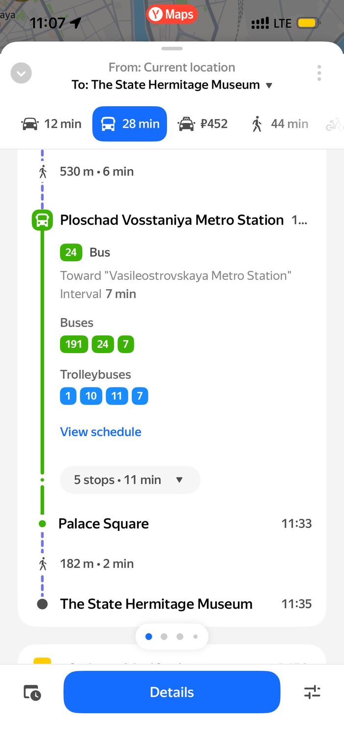 Yandex Map hiển thị các phương tiện công cộng có thể sử dụng và thời gian di chuyển tương ứng của mỗi loại xe.