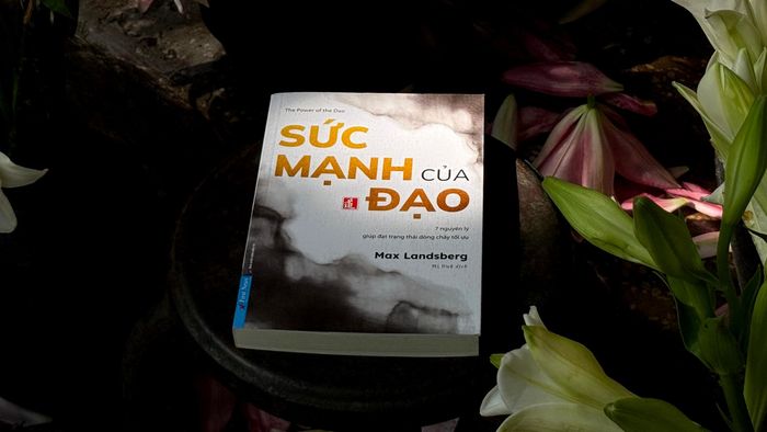  Sách Sức mạnh của Đạo của Max Landsberg. 