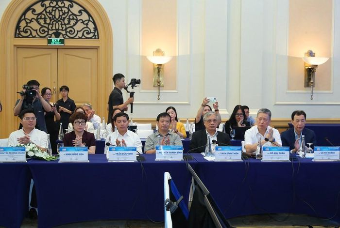 Các đại biểu tham dự Diễn đàn
