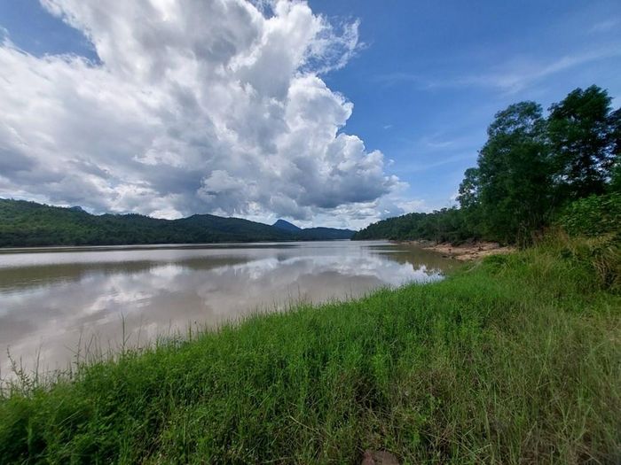 Giả thuyết con đường thủy bộ nối Trà Kiệu - Mỹ Sơn. Địa danh “Cầu Khe Vĩnh Trinh” nằm dưới đập Vĩnh Trinh hiện nay