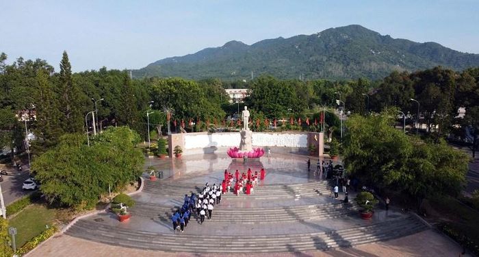 Tượng đài Chủ tịch Hồ Chí Minh tại Cam Ranh trở thành nơi sinh hoạt văn hóa, địa chỉ đỏ giáo dục truyền thống cách mạng, tinh thần yêu nước, tự hào dân tộc đối với thế hệ trẻ