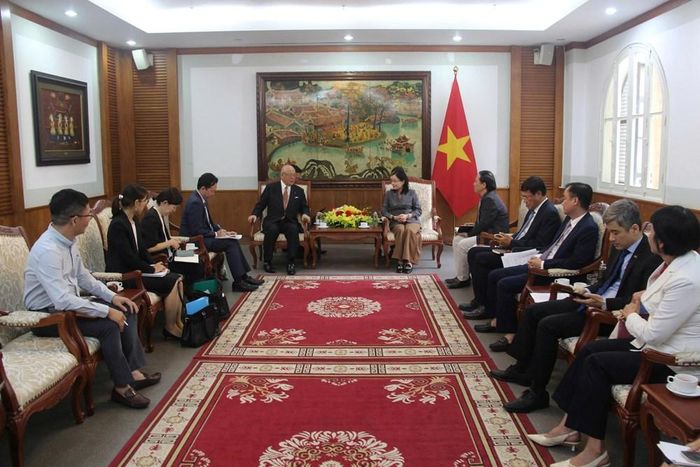 Quang cảnh buổi tiếp