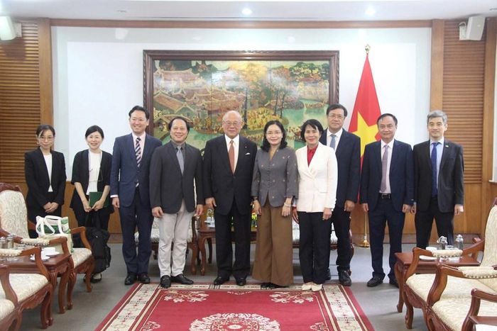 Hai bên nhất trí thúc đẩy các hoạt động hợp tác, giao lưu trong lĩnh vực VHTTDL